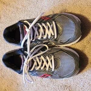 Saucony cohesion 7 grid women's gray pink athletic shoes 8.5 wide width